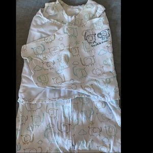 Newborn Halo Swaddle